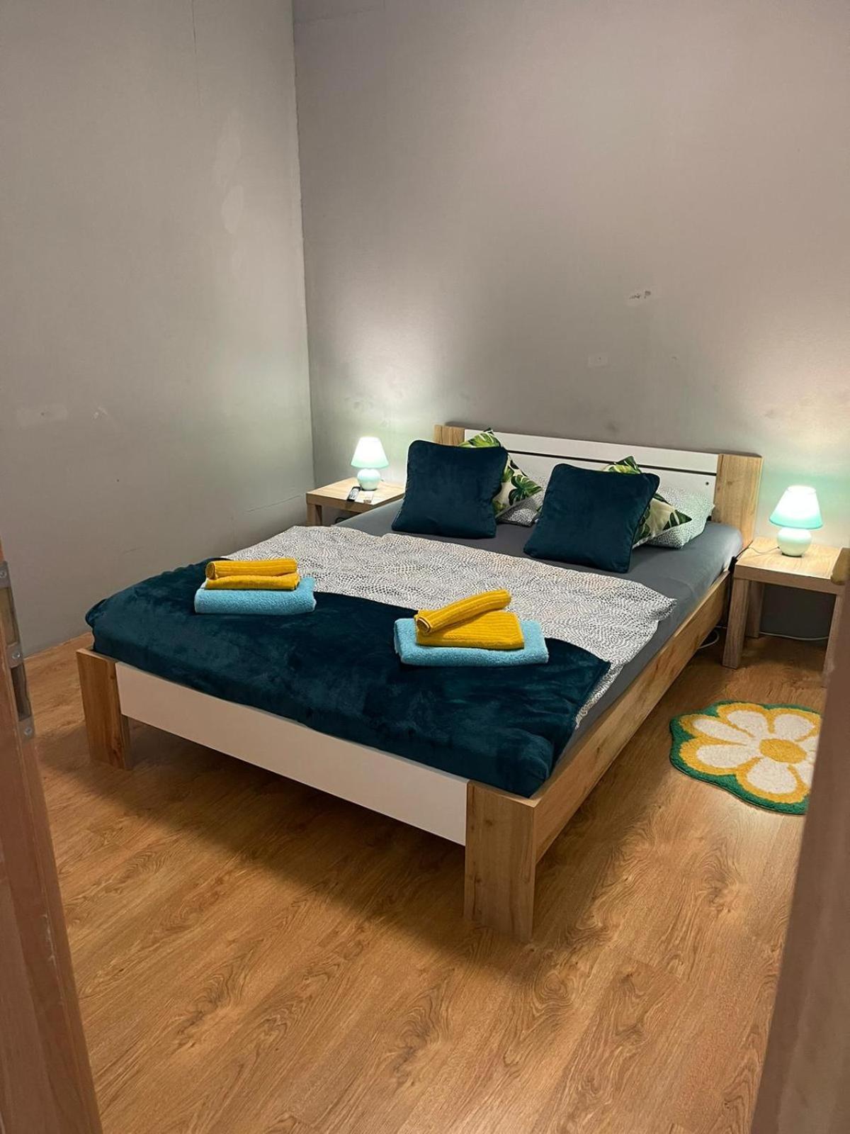 Velky Apartman Bratislava Exterior photo
