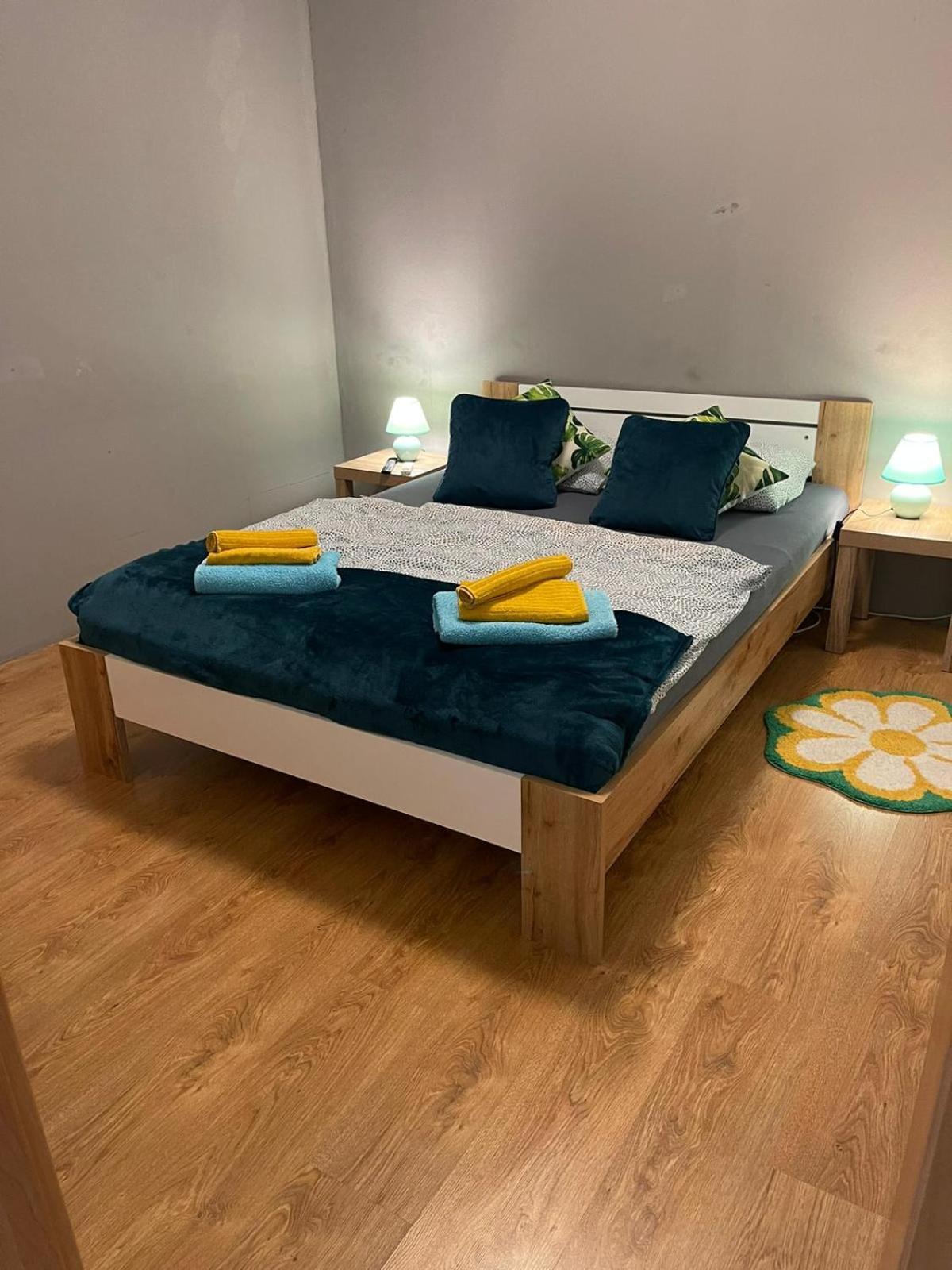 Velky Apartman Bratislava Exterior photo